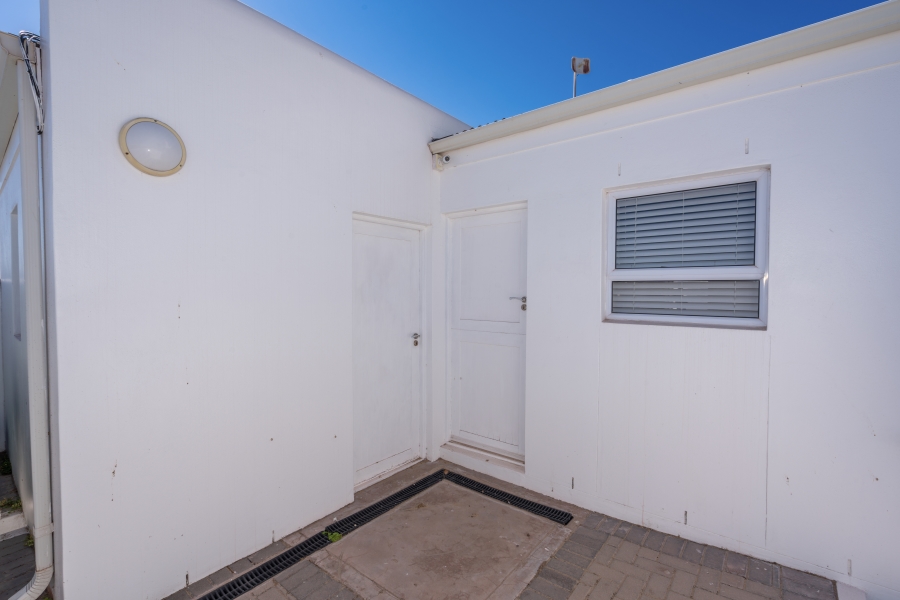 3 Bedroom Property for Sale in Laguna Hills Western Cape